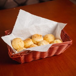 Pães de Queijo (4 unidades)